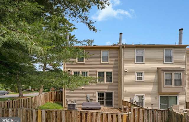 5400 NEW LONDON PARK DRIVE photos photos