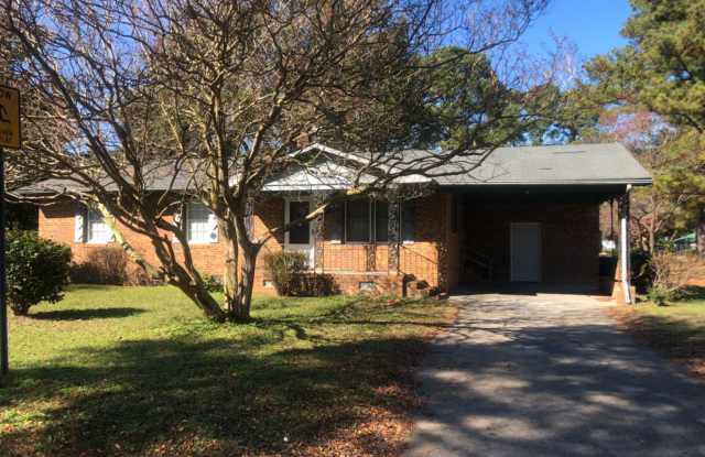 400 West Boney Street - 400 West Boney Street, Clinton, NC 28328