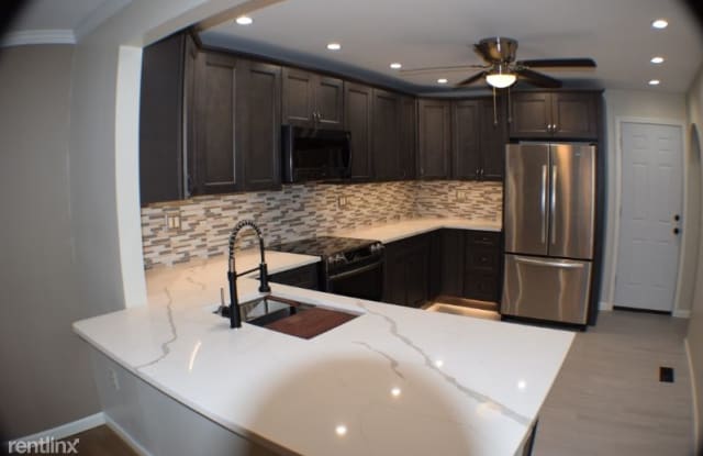 124 Villa Drive - 124 Villa Drive, Allegheny County, PA 15214