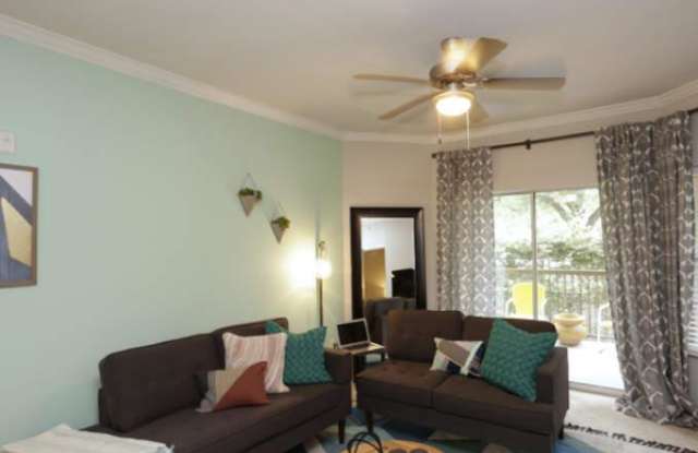 2333 S MoPac Expy Gallery 3