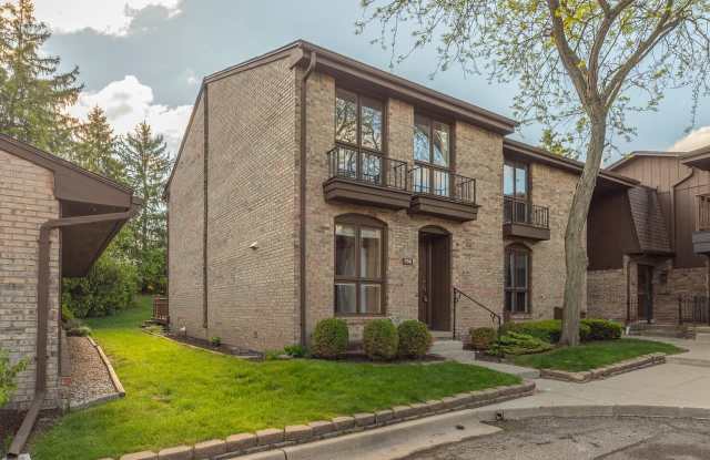 758 Greenhills Dr Gallery 2