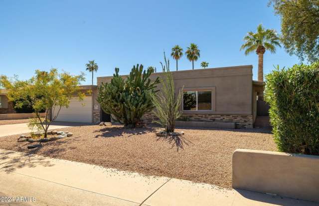 8643 E Sandalwood Drive Gallery 2