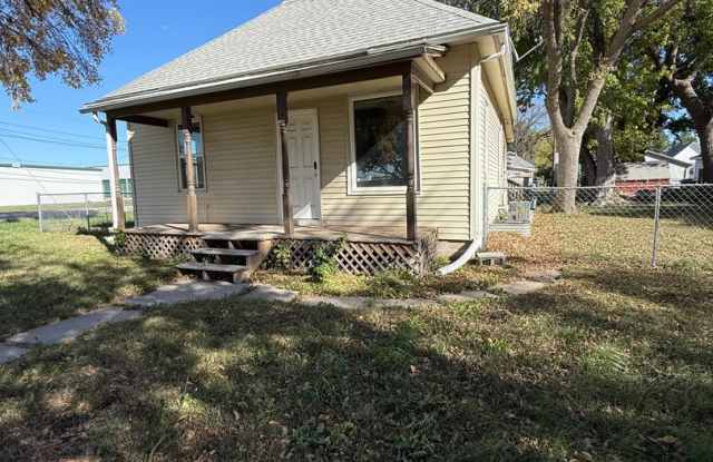 3 Bedroom 1 Bathroom house - 301 South Baltimore Avenue, Hastings, NE 68901