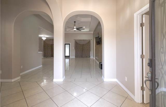 6842 Old Square Drive Gallery 3
