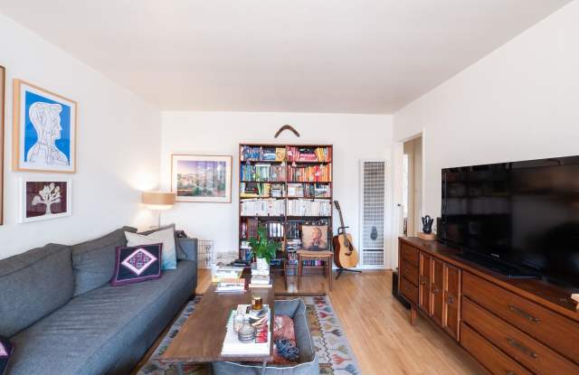 2969 SUNNYNOOK DR Gallery 2