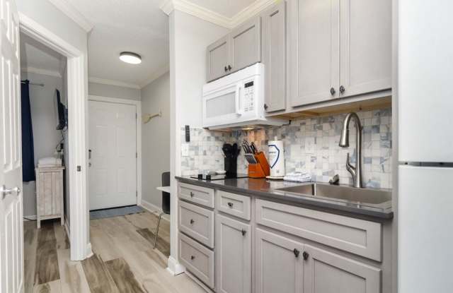 (C339) 105 Tennessee Avenue, Unit 305 Carolina Beach, NC 28428 Gallery 4
