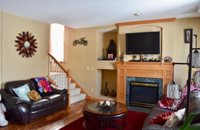 15111 Dupont Path Gallery 2
