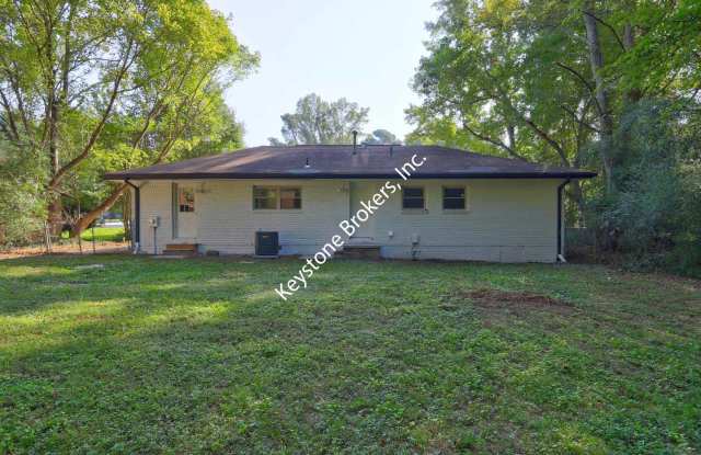 1362 Hatchcover Circle Gallery 3