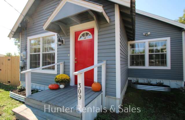 Charming Nolanville Cottage - 309 West Avenue I, Nolanville, TX 76559