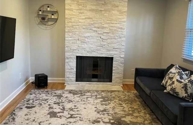 1590 Woodcreek Drive Gallery 1