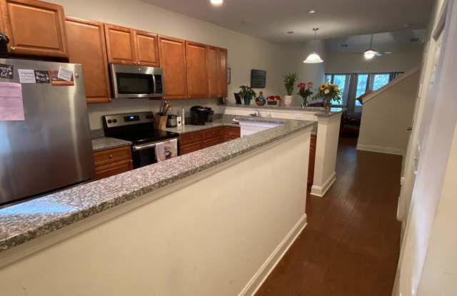 383 Dante Circle Gallery 2