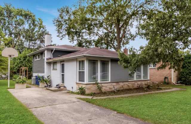 726 Lawler Ave photos photos
