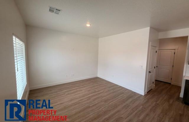 Townhome in South Desert Gallery 4