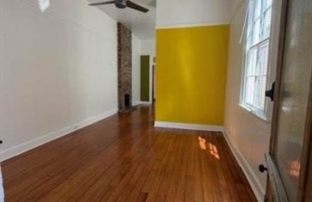 2335 CHARTRES Street Gallery 4