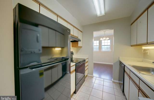 8343 MONTGOMERY RUN ROAD Gallery 3