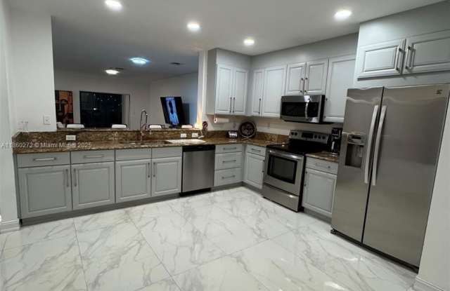 2900 Hidden Harbour Ct photos photos