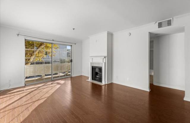 Oaks At Swpulveda - 4401 Sepulveda Boulevard, Los Angeles, CA 91403