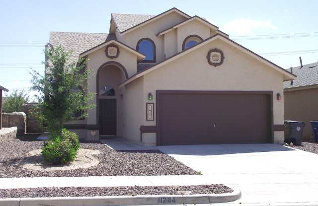 Northeast/Sandstone Ranch Estates 4bed/2.5bath with REFRIG A/C! photos photos