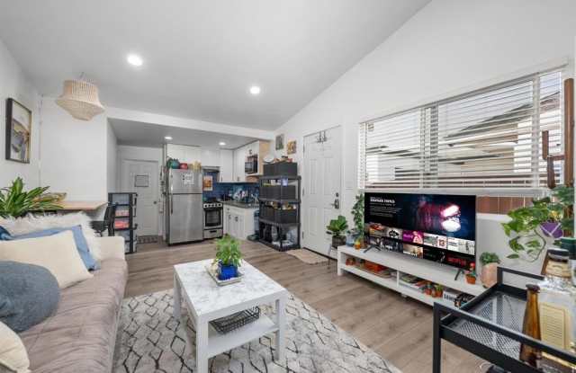 5371 Saxon Street photos photos