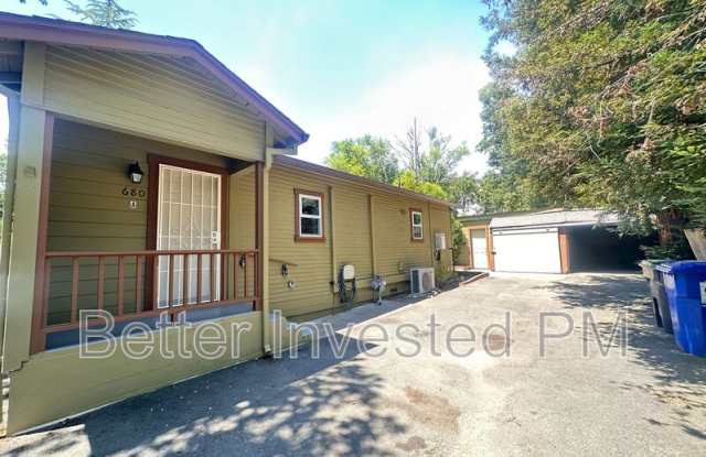 680 N State St photos photos