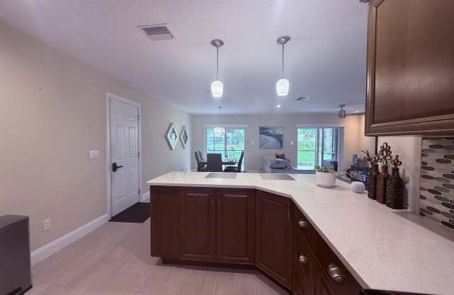 4822 Gamling Lane Gallery 3