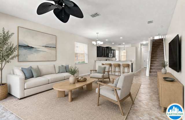 9537 Trumpet Vine Loop Gallery 1