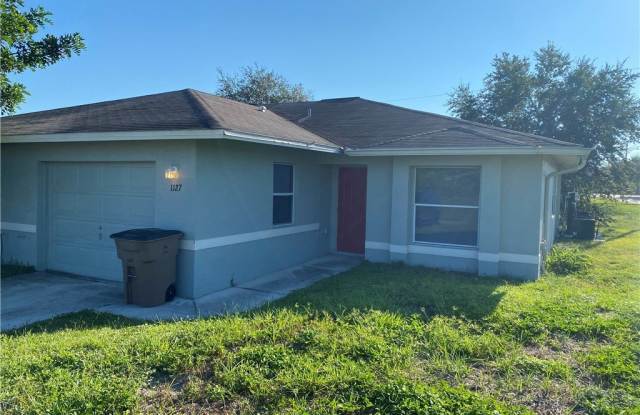 1127 Gilbert Avenue S photos photos