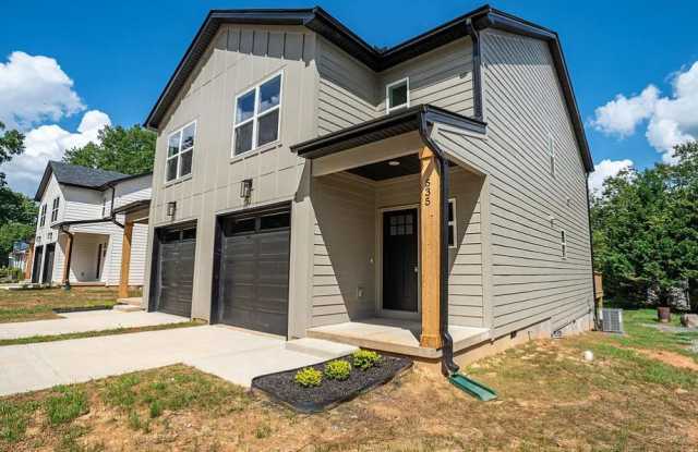 535 South Brady Avenue - 1 Gallery 2