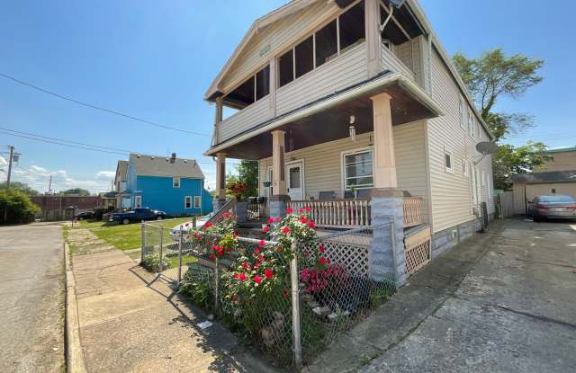 2905 Delmar Avenue photos photos