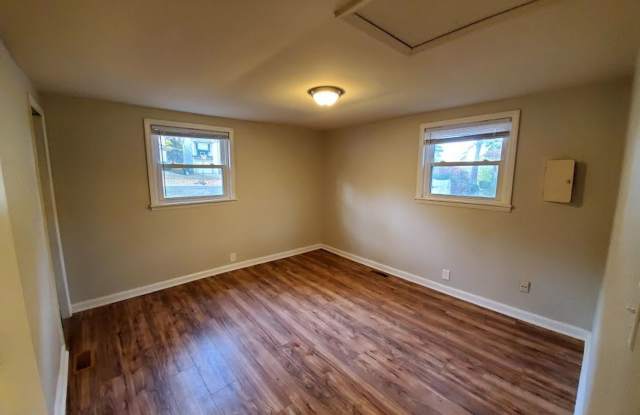 5628 Anderson Road Gallery 4