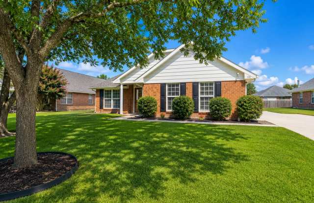 Charming Full-Brick Ranch in the Heart of Madison! photos photos Charming Full-Brick Ranch in the Heart of Madison! photos photos