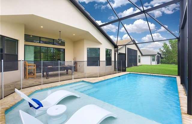 23208 Sanabria LOOP Gallery 2