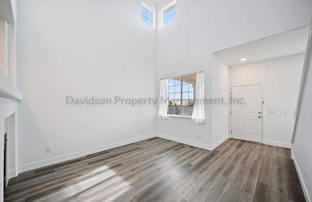 Stunning 5 Bedroom House in Peyton Gallery 4
