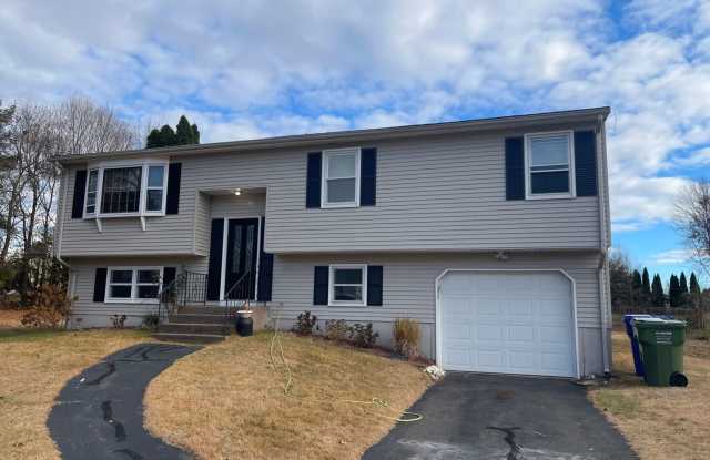 Charming 3BR House in Glastonbury - 498 Addison Road, Hartford County, CT 06033