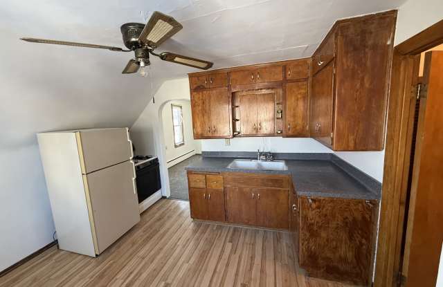 1400 Madison Avenue - 2 photos photos 1400 Madison Avenue - 2 photos photos