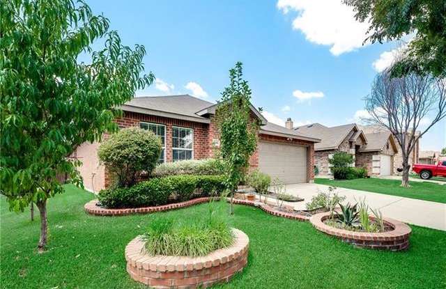 8116 Eagle Point Trail - 8116 Eagle Point Trail, Arlington, TX 76002