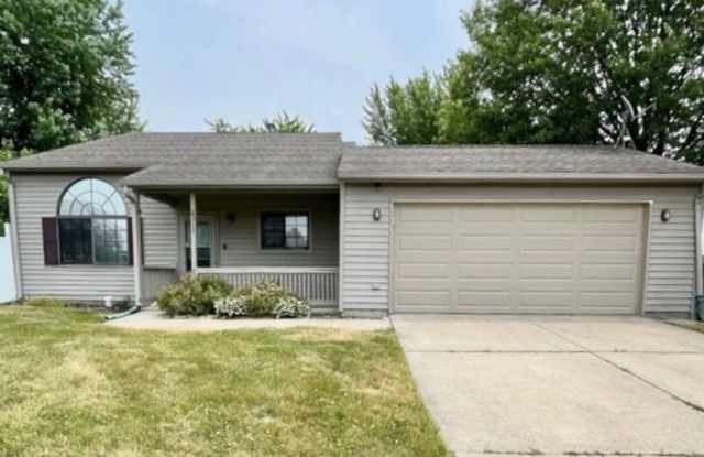 Charming Tri-Level Home with Fenced Backyard in West Lafayette photos photos