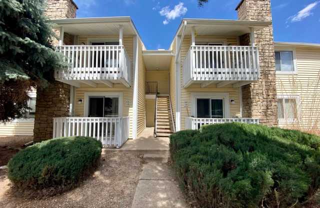 Charming 1 Bed 1 Bath Condo near Windsor Lake in Denver! Available NOW!! - 8555 East Fairmount Drive, Denver, CO 80247