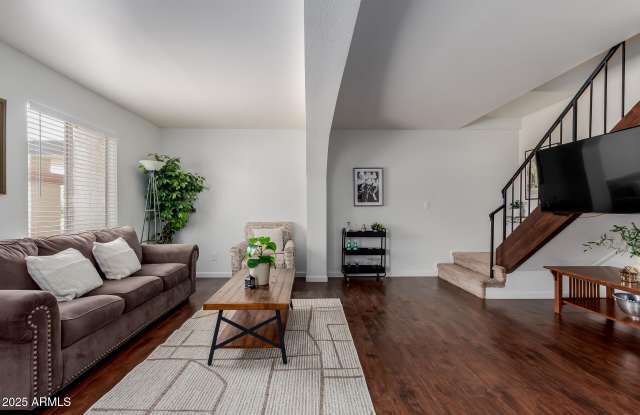 811 E EUGIE Avenue - 811 East Eugie Avenue, Phoenix, AZ 85022 811 E EUGIE Avenue - 811 East Eugie Avenue, Phoenix, AZ 85022