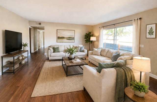 Charming 3 Bed 1 Bath Single Story Home - Great Location! photos photos