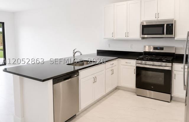 13504 SW Starkissed Ln Gallery 4