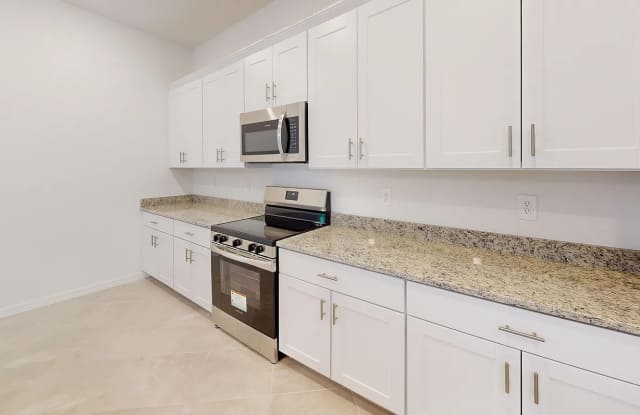 1566 Saddlewood Cir Gallery 3