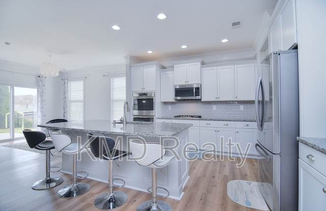 1445 Overlea Place NW Gallery 2