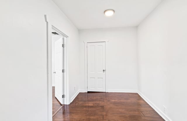 Charming 3-Bedroom Single-Family Home in New Albany – Available Oct 15! Gallery 4