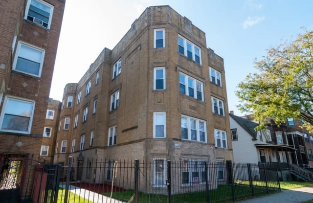4641 W Jackson Blvd photos photos