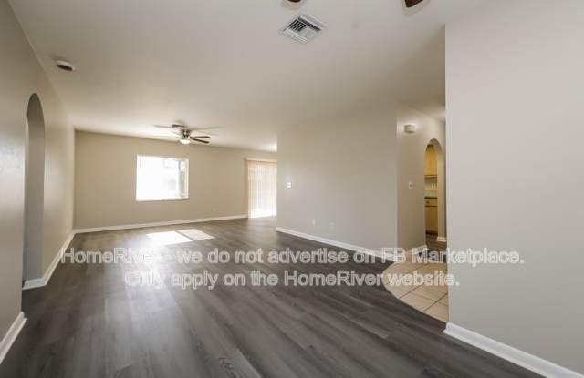 3716 SW 6th Pl Gallery 4
