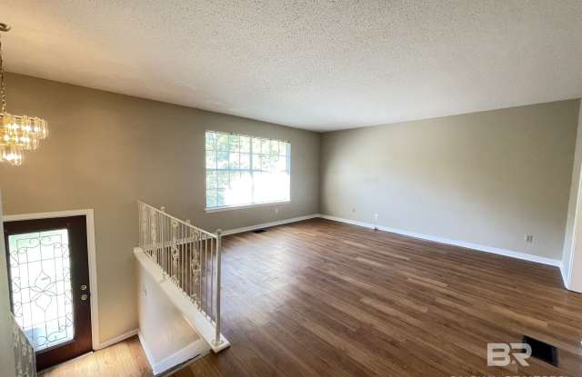 114 Pineview Circle Gallery 3