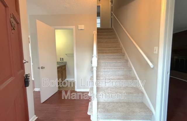 5301 Rolling Oak Ln Gallery 3
