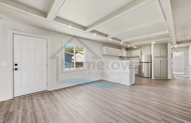 3 Bedroom 2 Bathroom Home with Off-Street Parking Available in Rathdrum! Gallery 3