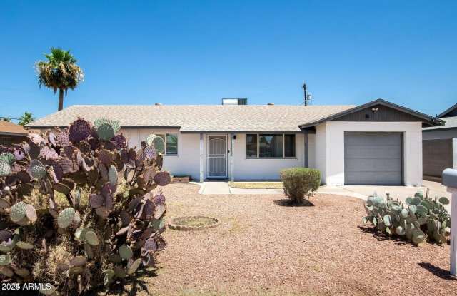 3526 W SELDON Lane photos photos